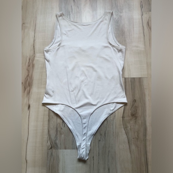 Lululemon Wundermost Ultra-Soft Nulu Square-Neck Sleeveless Body Suit Bone Color - Picture 5 of 9